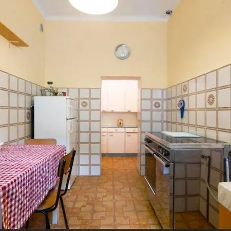 Evelina's House *